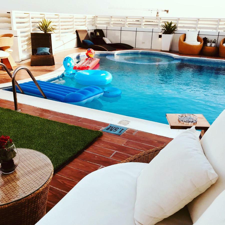 Saxophone Suites Muharraq Bagian luar foto